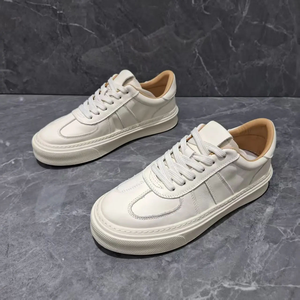 

New Chaussure Hommes De Luxe Man White Trainers Tenis Masculino Men's Sneakers And Casual Shoes