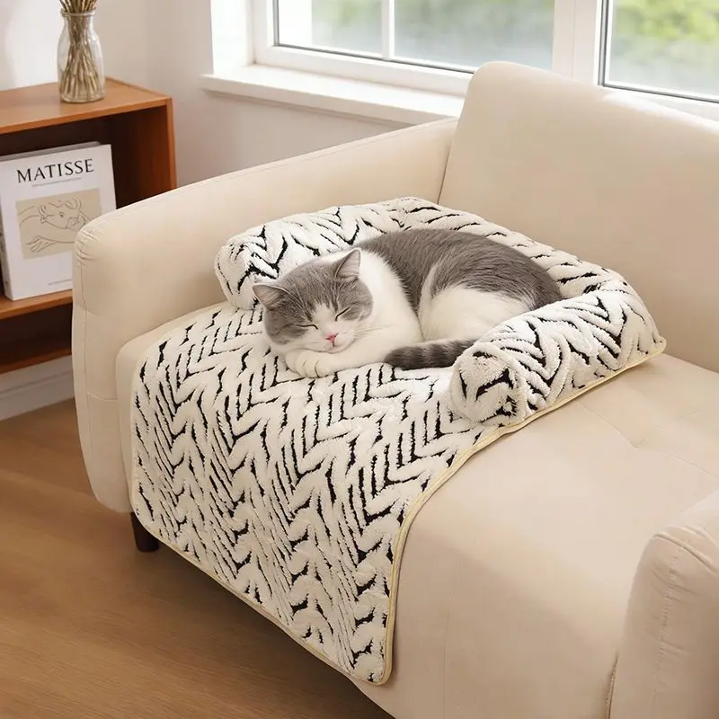 

All-Season Plush Cat & Dog Cushion Mat - Thick Washable Pet Bed for Small Breeds, Non-Slip Sofa Layer with Removable Cover