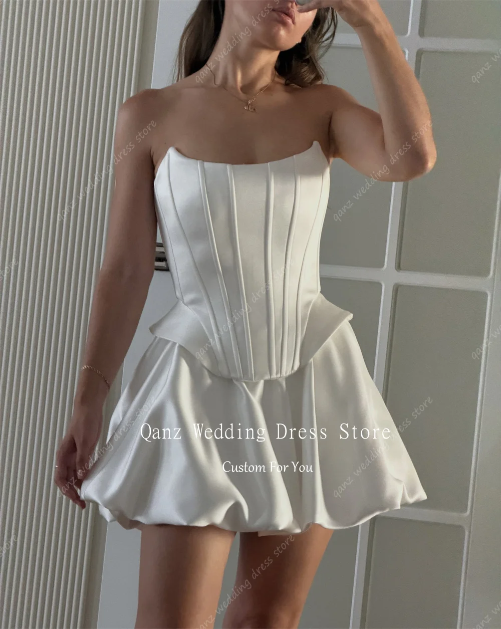Qanz Vintage White Satin Mini Wedding Dresss Strapless Short A Line Vestido De Novia Open Back Women Bridal Gowns Customized