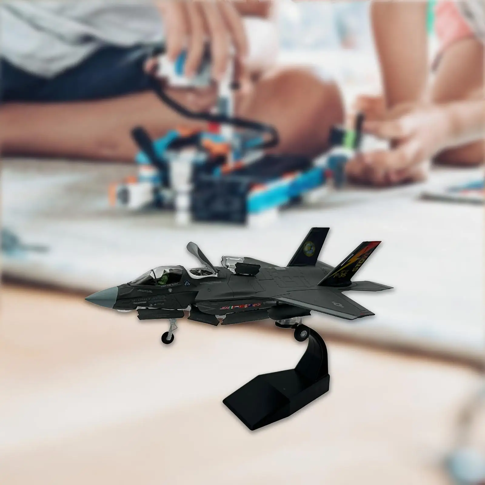 

1/72 F35B Fighter Model Attack Fighter Plane Model with Stand Collectables