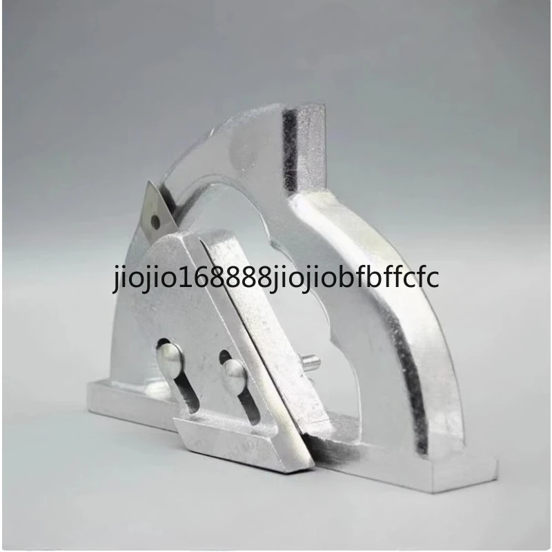 Suitable for seamless cutting and pushing of plastic flooring tools
