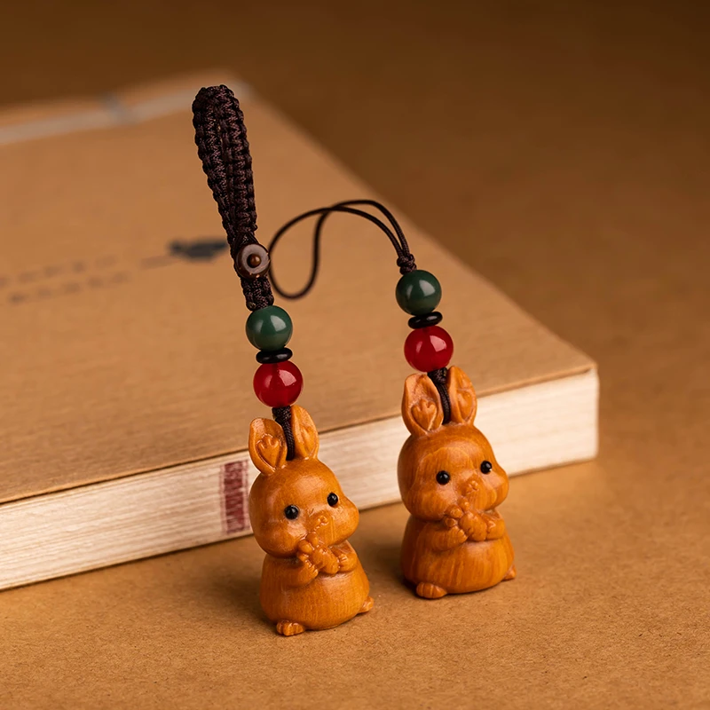 creative-personalized-rabbit-mobile-phone-chain-pendant-vintage-zodiac-rabbit-keychain-couple-keyring-wooden-material-gift