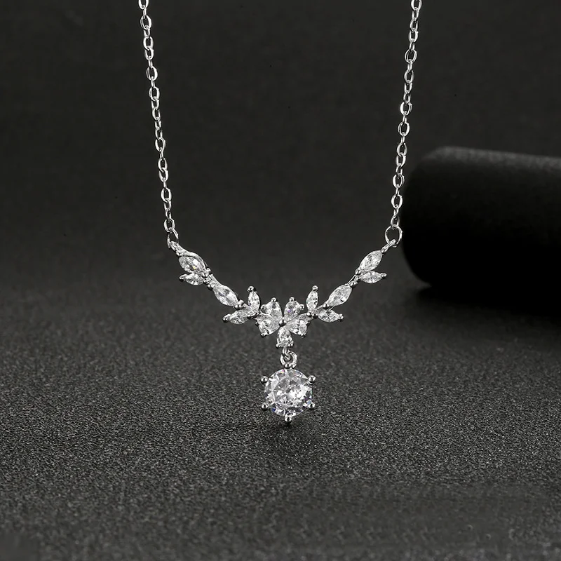 

Luxurious Wheat Pendant Necklace for Women Girls Sophisticated Zircon Inlaid New Fashion Jewelry Gifts 2025 trend necklaces