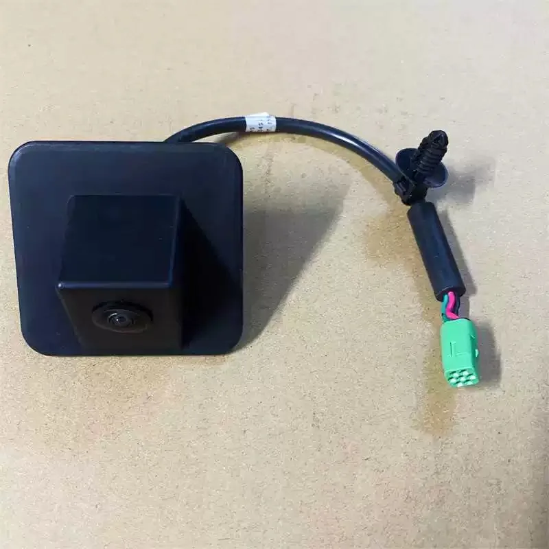 

4 Pins or 5 Pins Genuine Tailgate Reversing Rearview Camera C00103491 C00379192 92120-379192 For SAIC Maxus G50