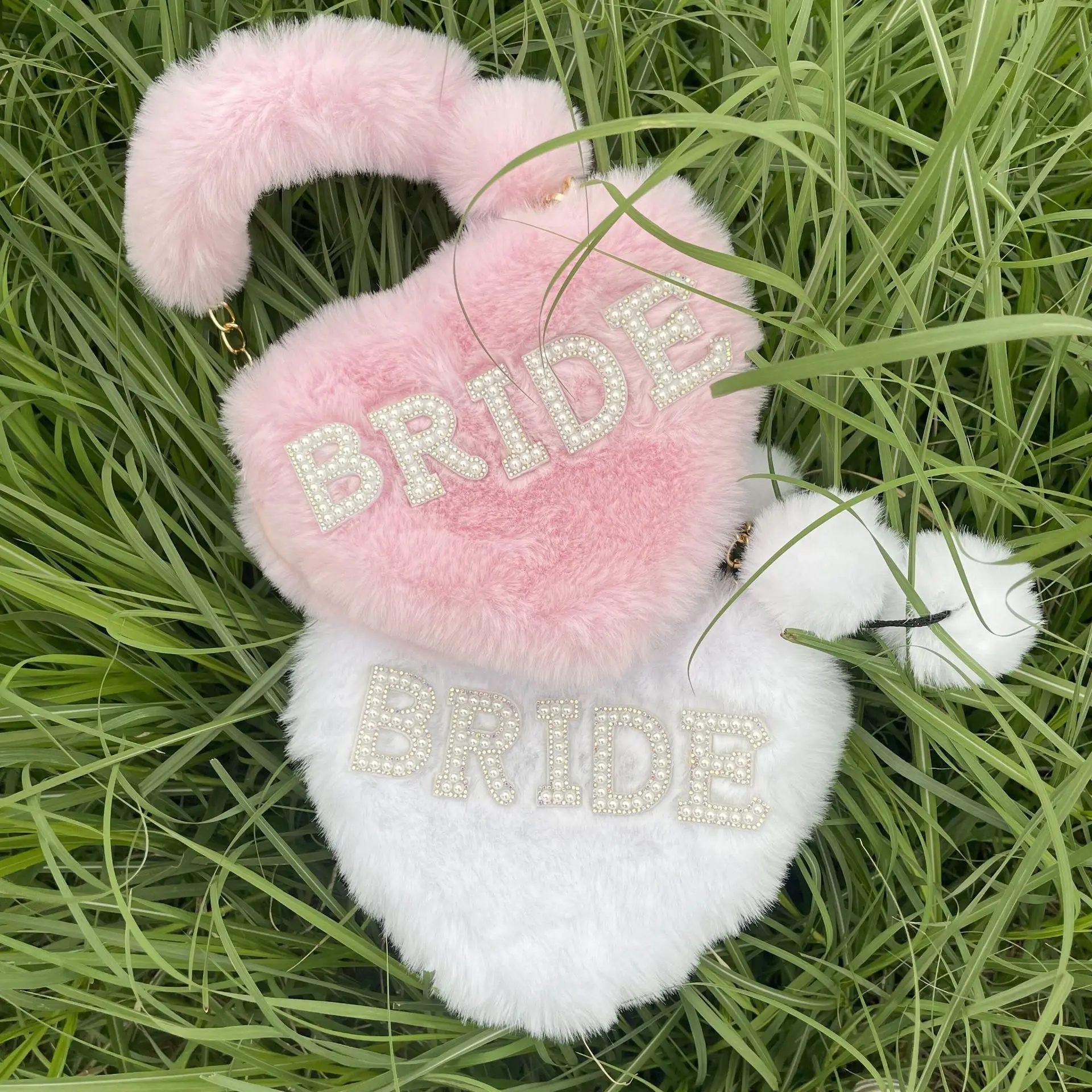 

Bride Plush Handbag Wedding Supplies Decoration Heart Shaped Wallet Bridesmaid Gift Wedding Party Accessories Wedding Card Box