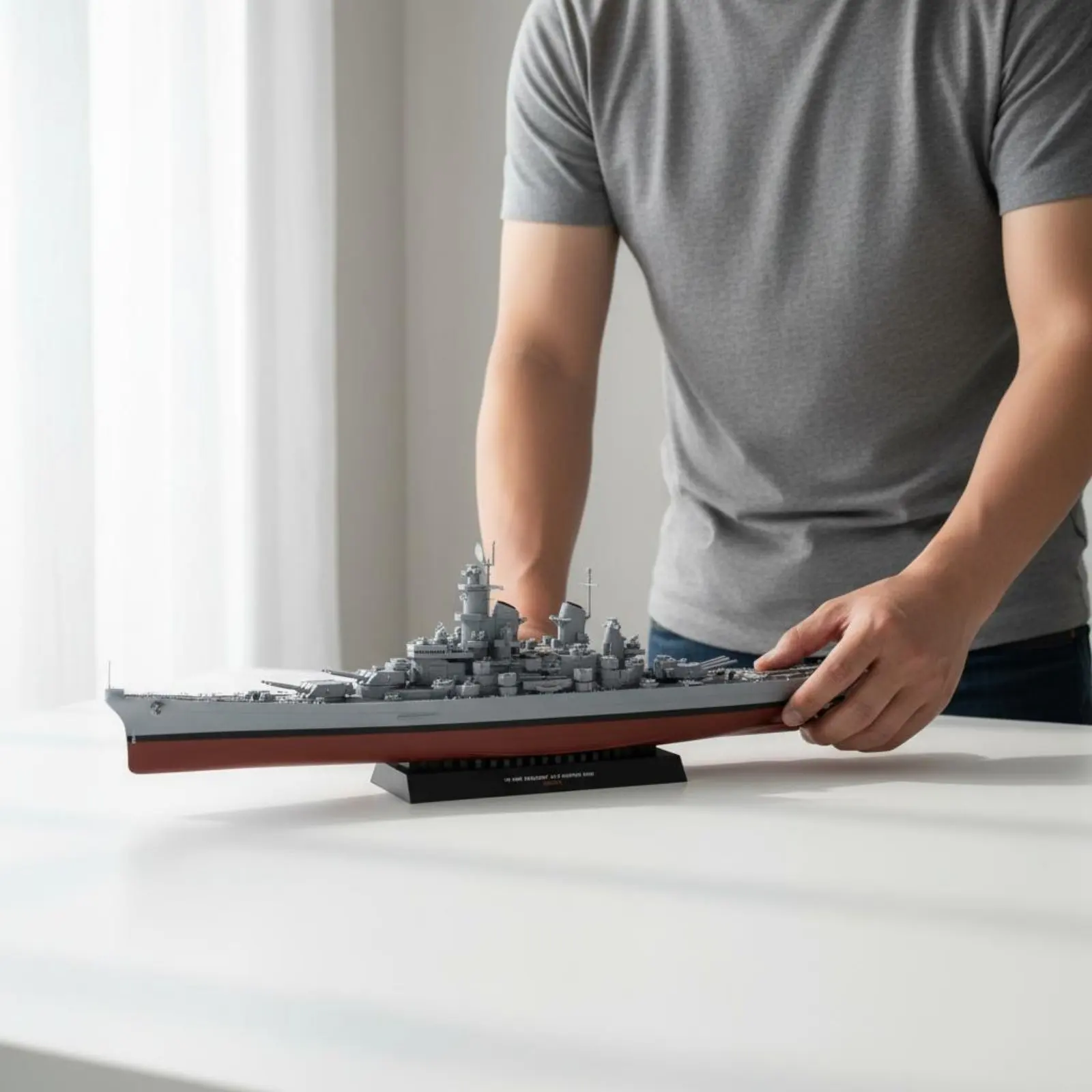 

1:700 Warship Model No-Glue Assembly Design Plastic Warship Assembly Kit Glue-No-Glue Naval Ship Model Historical Reproduction