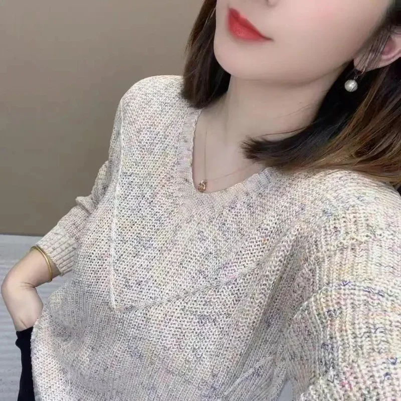 

2025 Early Spring New Korean Version of Colorful Lazy Sleeves Versatile Women's Loose Knitted Top