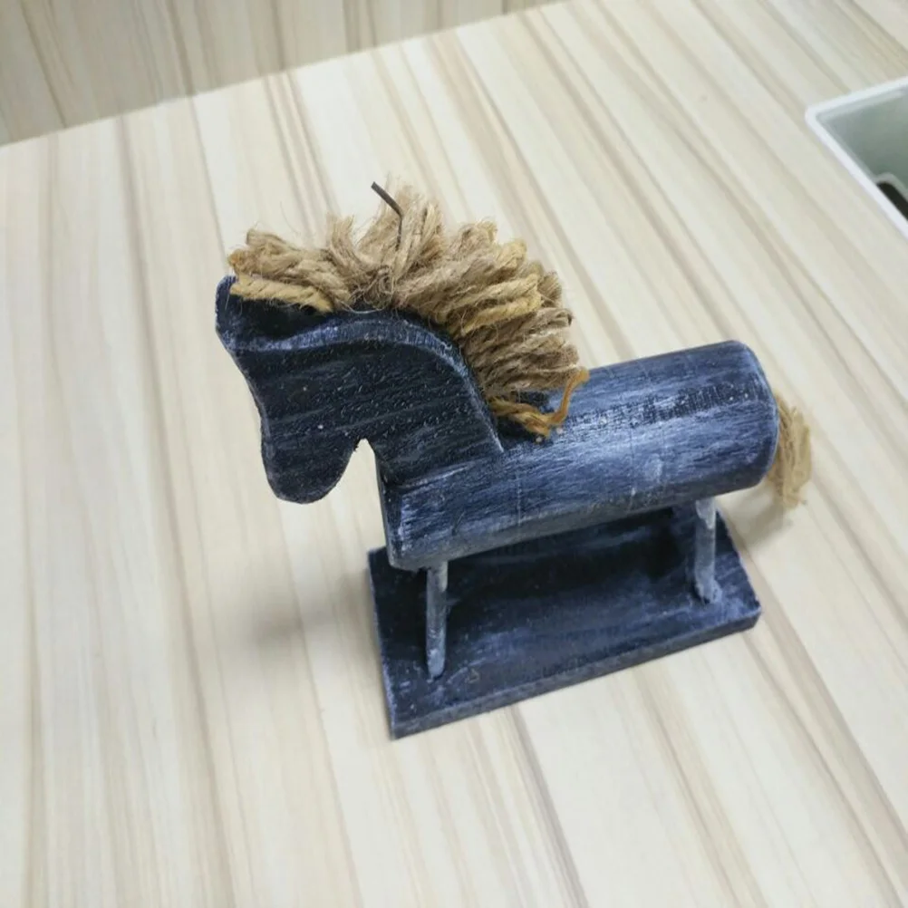 

1Pcs Wooden Horse Decor Hand-Carved Art Sculpture for Home Office Desk Decor Feng Shui Positive Energy Statement Piece Gift Idea