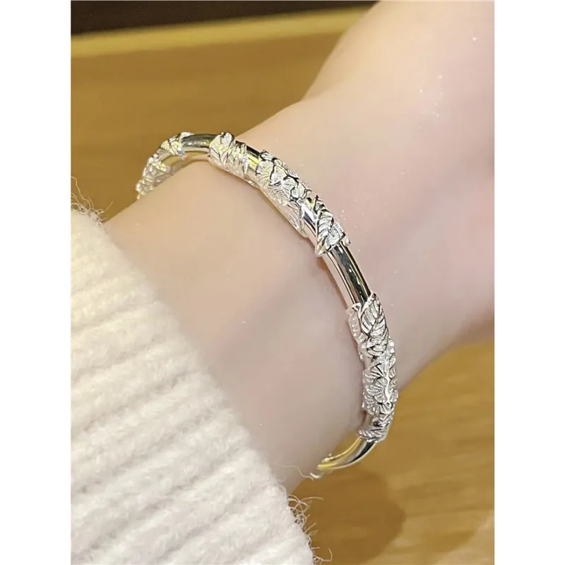 

Women Solid S999 Sterling Silver Floral Bracelet Niche Girlfriend