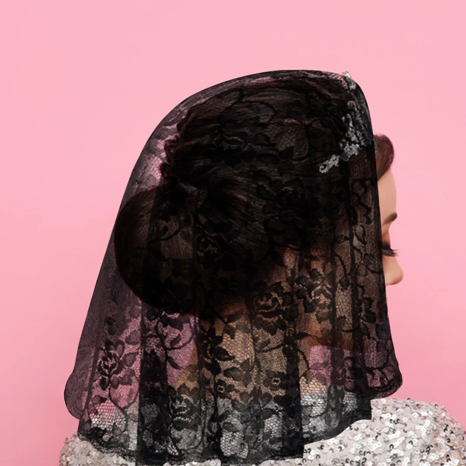 

Bridal Veil Embroidered Floral Lace Vintage Inspired Short Mantilla Head Covering Elegant Wedding Veil for Brides