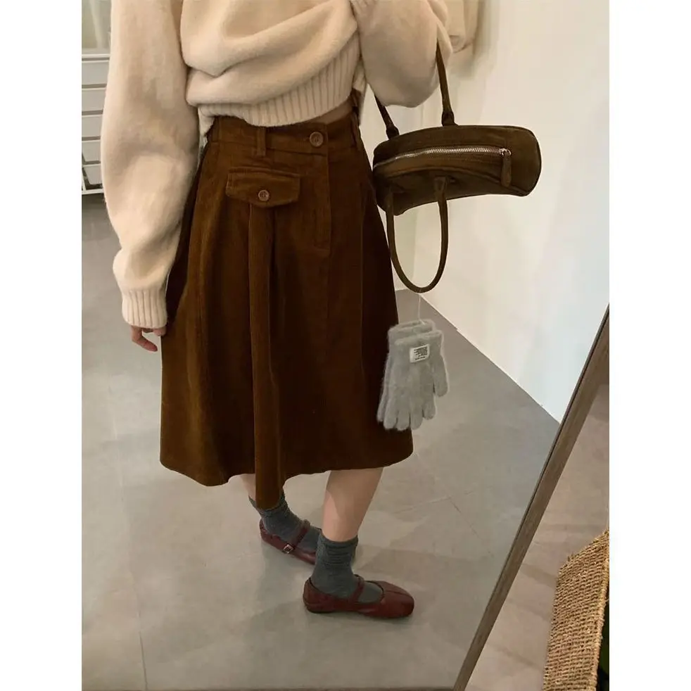 Retro Corduroy Skirt 2025 Autumn and Winter New High-waist Slim Casual Skirt for Small People