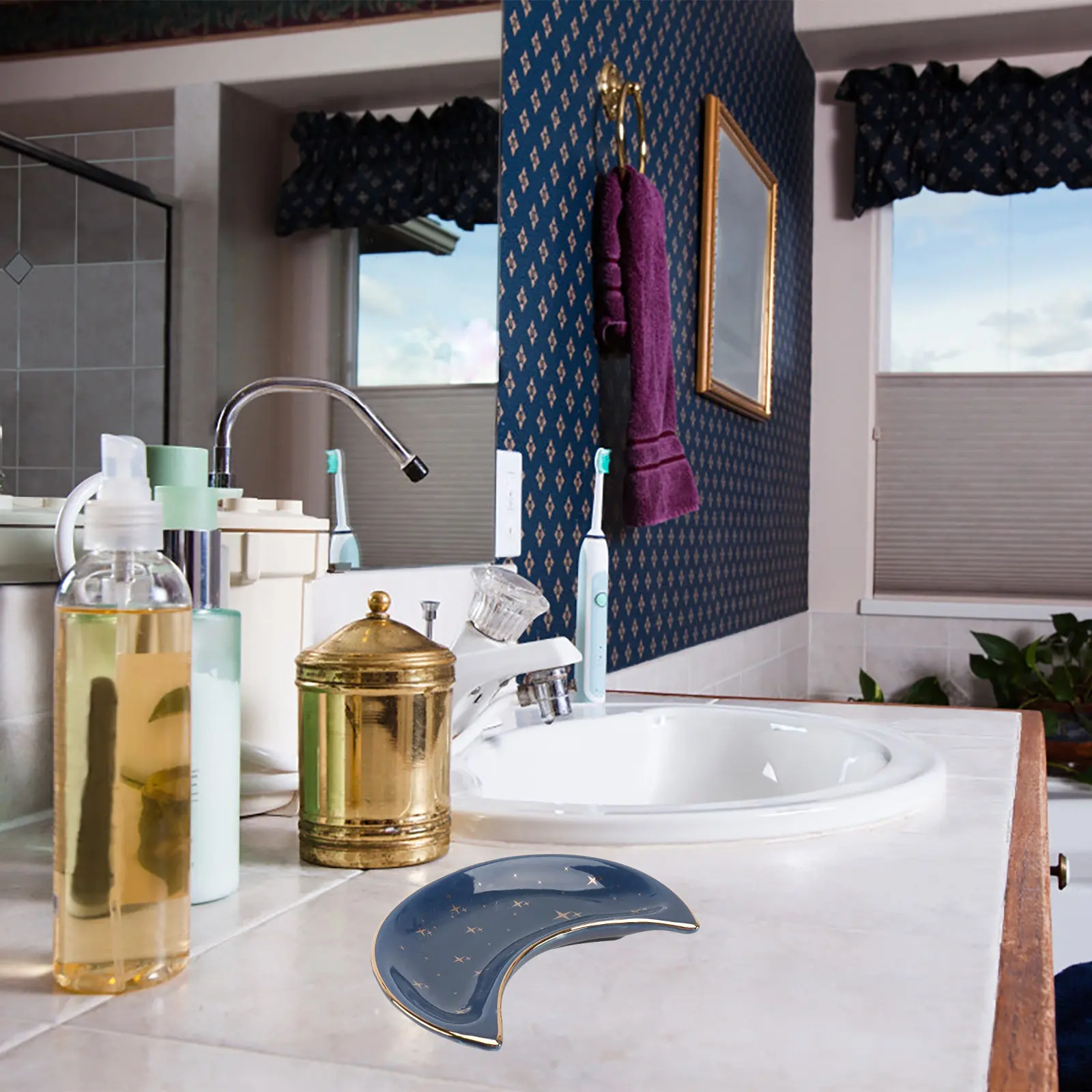 

1 шт. Керамическое блюдо в форме луны с тонкой отделкой, органайзер для украшений, поднос для демонстрации, тарелка для хранения косметики, блюдо для фруктов, декор для дома