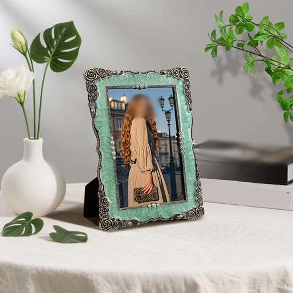 Elegant 5×7 Inch Decorative Picture Frame With Exquisite Carvings And Pearl Embellishments, Luxury Tabletop & Wall‑Mount Photo