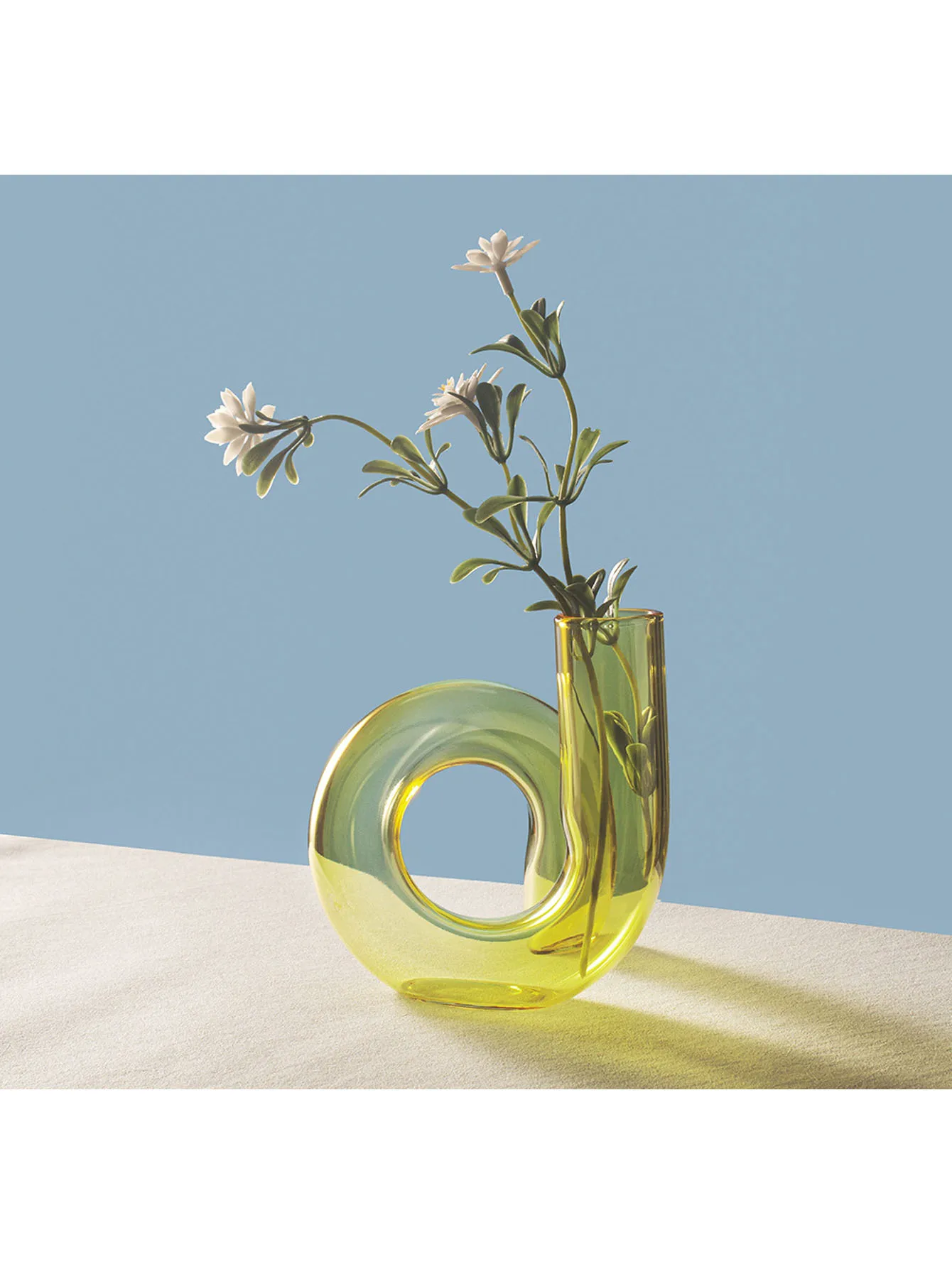 Asymmetrische Mehrfarbige Glasvase, Stilvolle Wohnraumdekoration. Perfekt für Blumenarrangements, Geburtstage, Abschlussfeiern und den täglichen Geschenkgebrauch.
