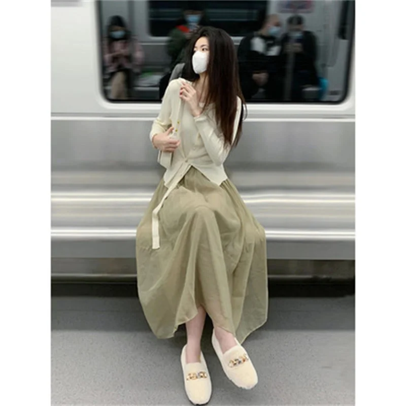 Women 2023 Loose Everything Small Fresh Milk System Wear With Japanese Grandiflorum Two-piece Suit Design Sense Niche Commuting