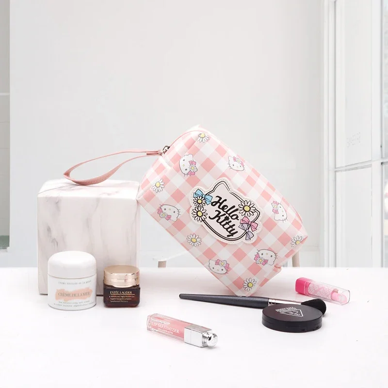 Hello Kitty Cosmetic Bag Cartoon Cute High Capacity Sanrio Makeup Bag Storage Travel Bags Water Proof Wash Bag Make Up Organizer