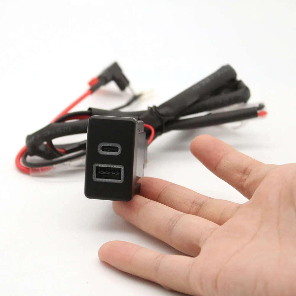 Carregador Rápido para Carro 12V/24V QC3.0 PD, Adaptador de Tomada de Interface para Celular, Carregador Rápido para Acessórios Isuzu 700P
