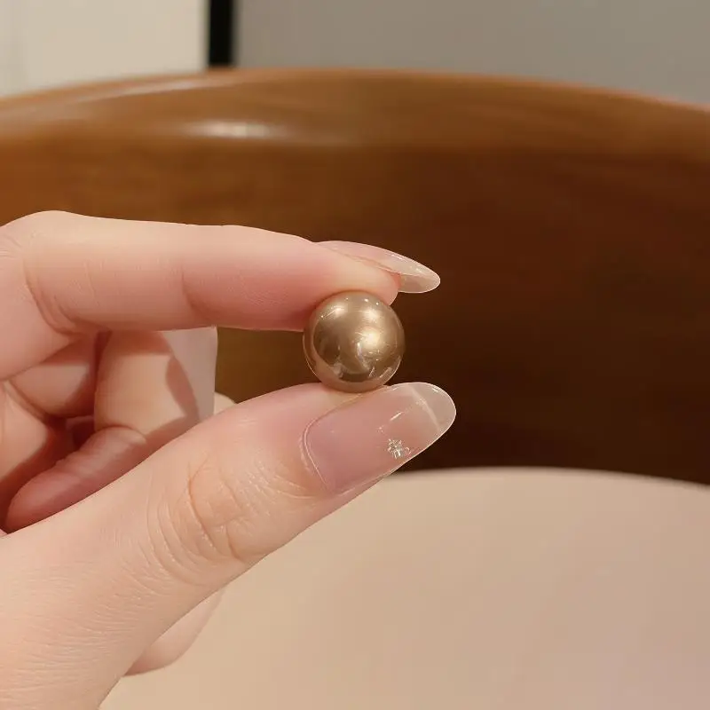 3/4pair Lightweight Imitation Pearl Earrings Different Sizes Champagne Pearl Fashion Jewelry Simple Elegance Pearl Stud Earrings