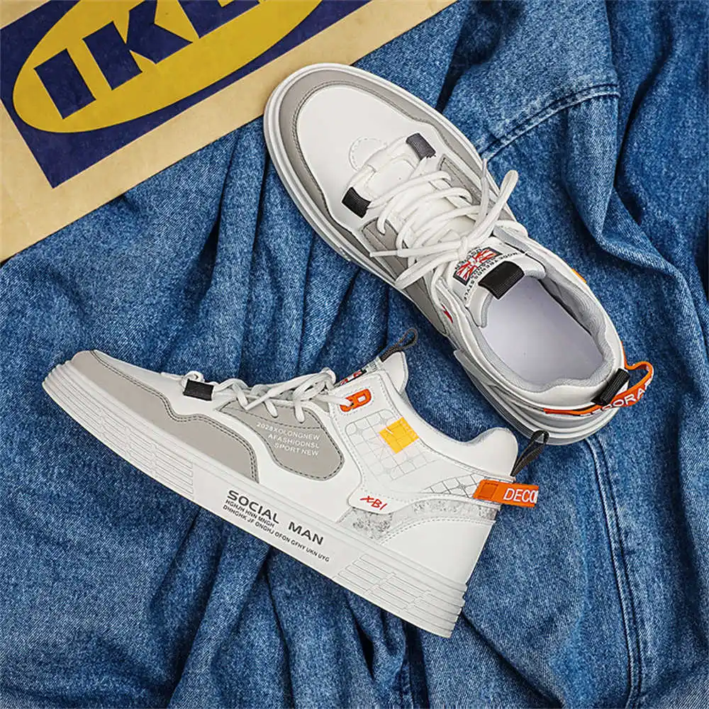 

Number 43 Cream White Sneakers For Golf Original Men Shoes Super Brand Sports Raning Portable Shuse Tenisfeminino Krasofka