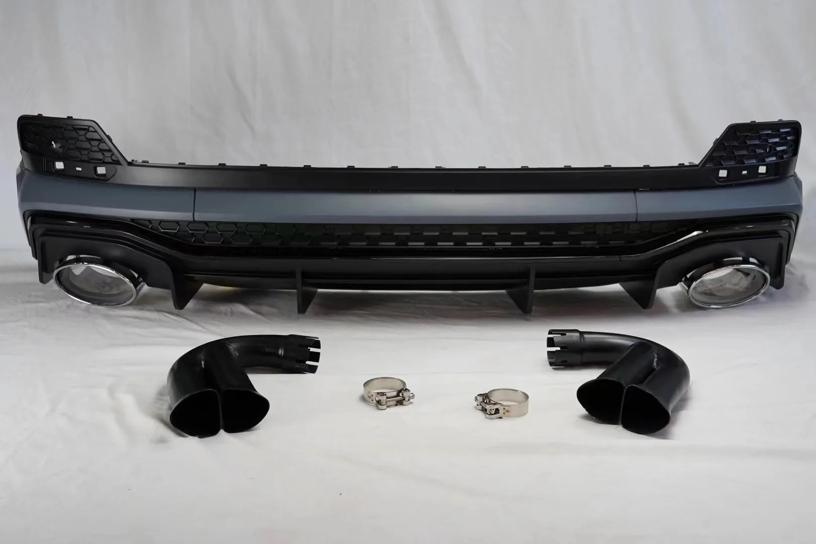 

Q3/SQ3 2021 Rear Bumper – PP Material (Impact-Resistant, Ideal for Exterior Repair/Upgrade)