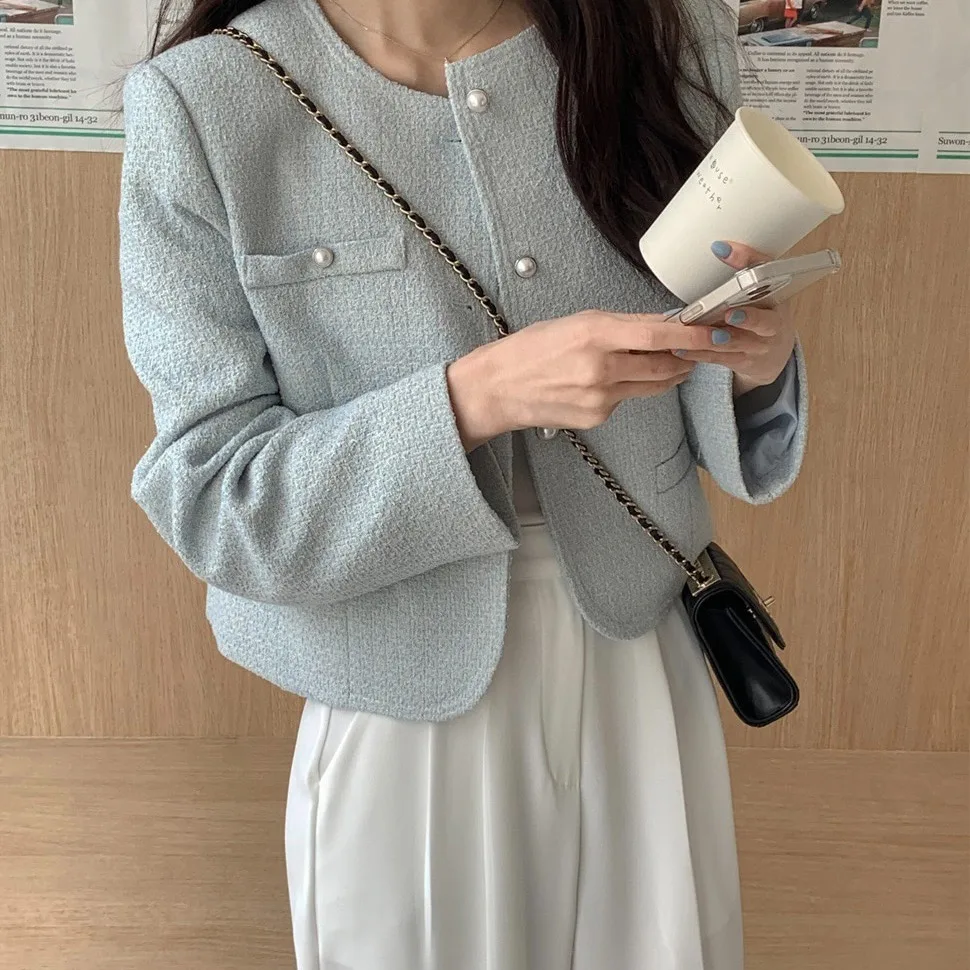 Korean Style Ins Gentle Pearl Button Pocket Design Short Coat round Neck Commuter Outerwear Fragrance Style Women's Jacket