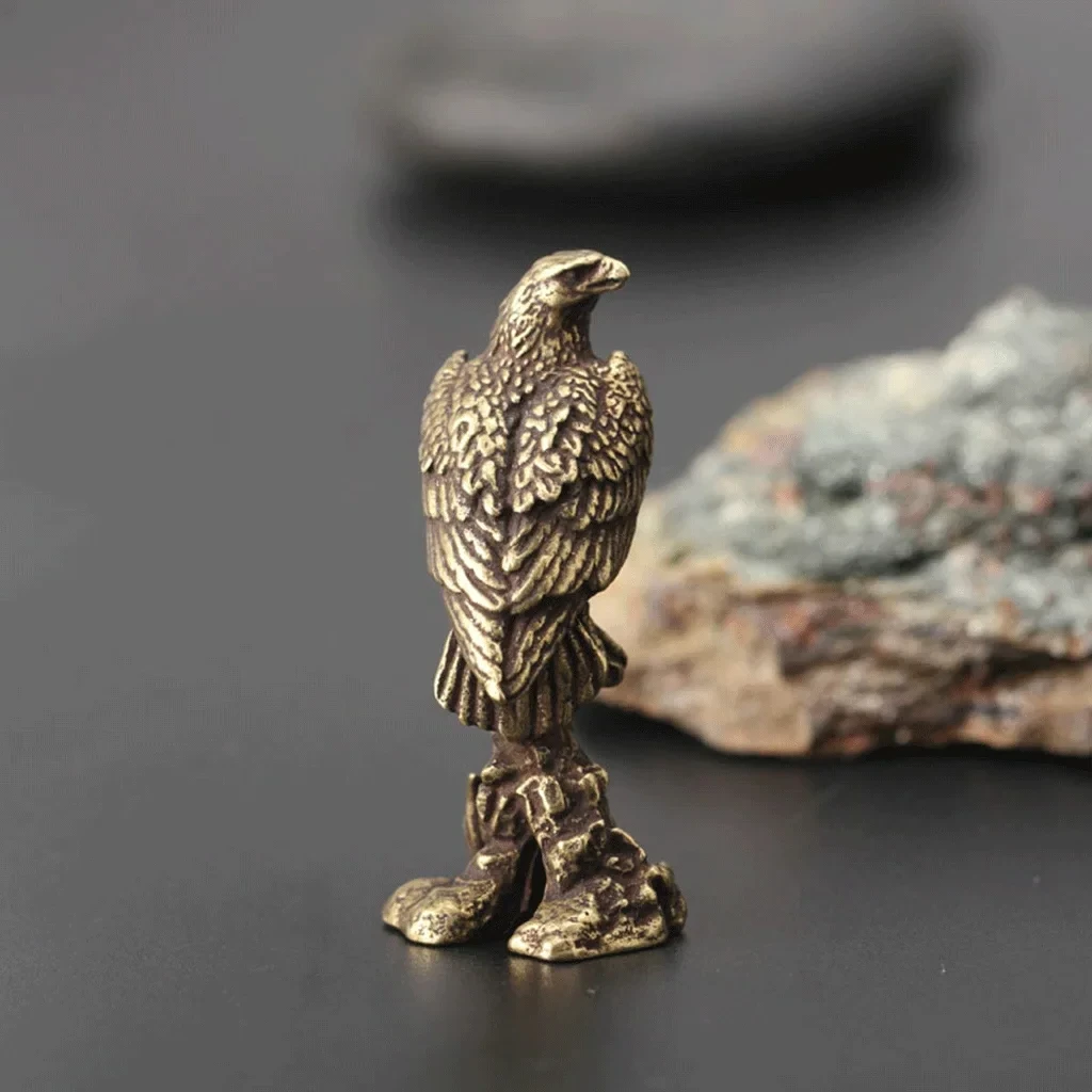 Brass Eagle Decorative Figurine Small Animal Hawk Statue Feng Shui Ornament Craft for Home Office Desk Decoration