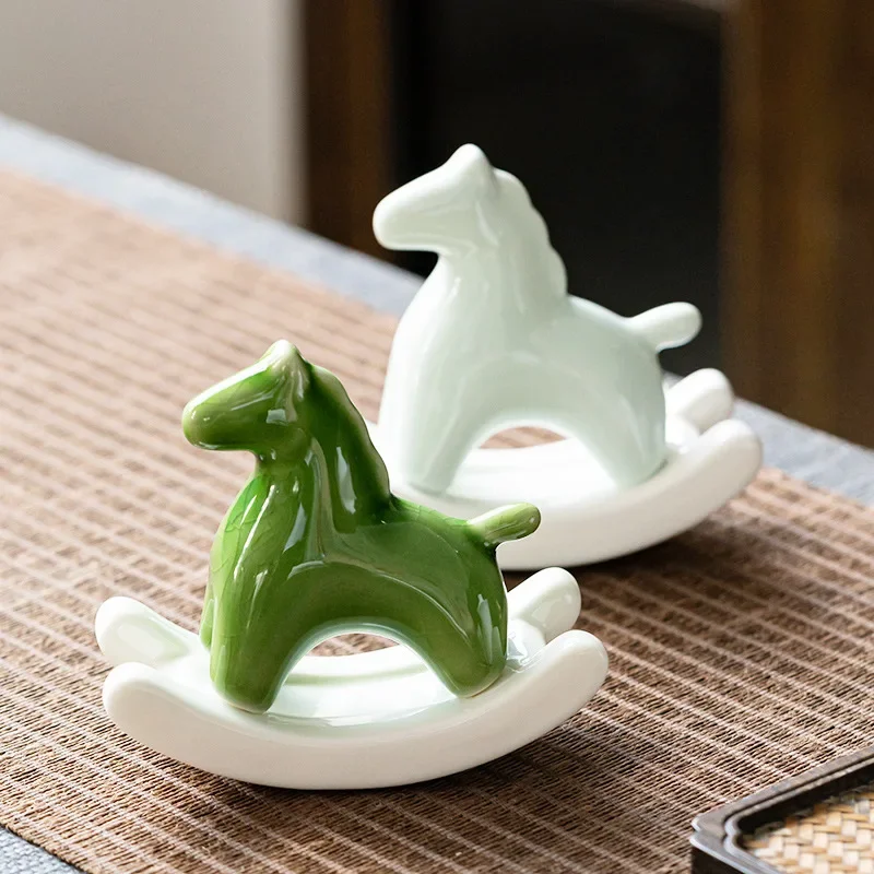 Camino de Brida colgante de cerámica para decoración del hogar, caballo balancín creativo con éxito, té, mascota, escritorio