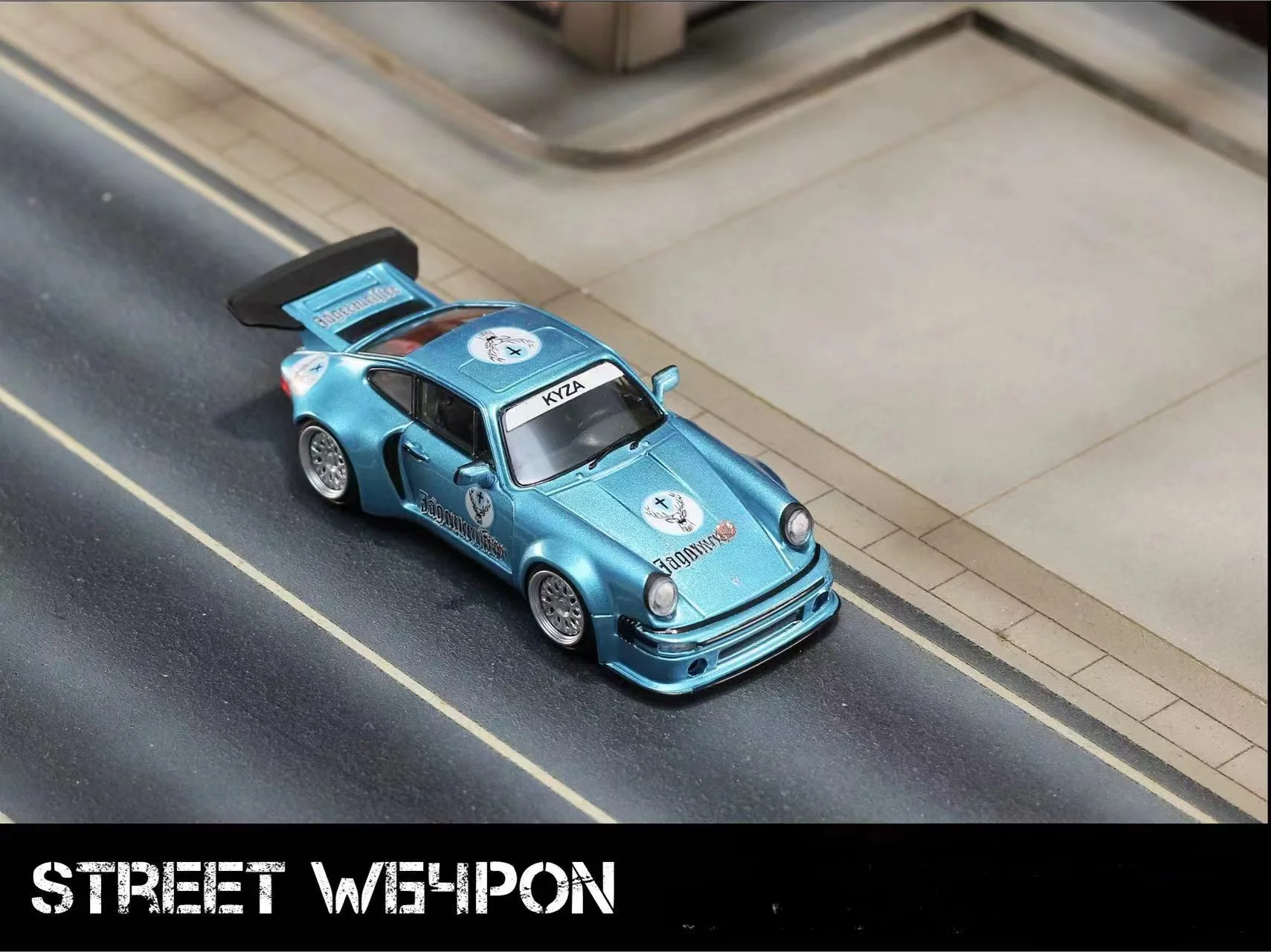 

**Pre-order **SW 1:64 KS-R ice blue Diecast Model Car