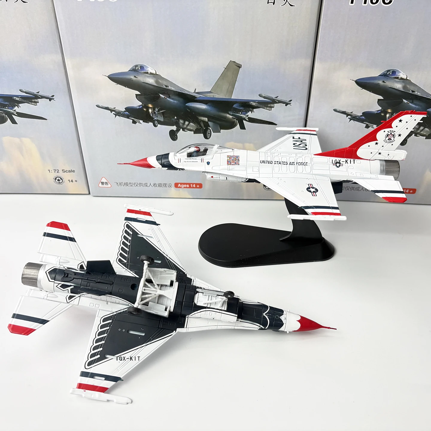 نموذج طائرة حربية F-16C ثاندرب - مراجعة Model Kit F16 وسعره
