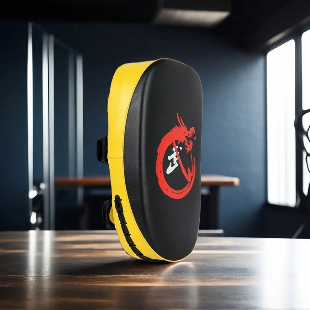 PU Leather Boxing MMA Target Pads Curved Kick Shield Non Slip Handle Foot Kicking Pad Adjustable Strap for Martial Arts Training