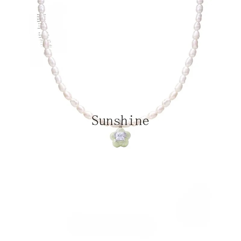 

Mint Green Natural Freshwater Pearl Clavicle Chain Light Luxury Pendant