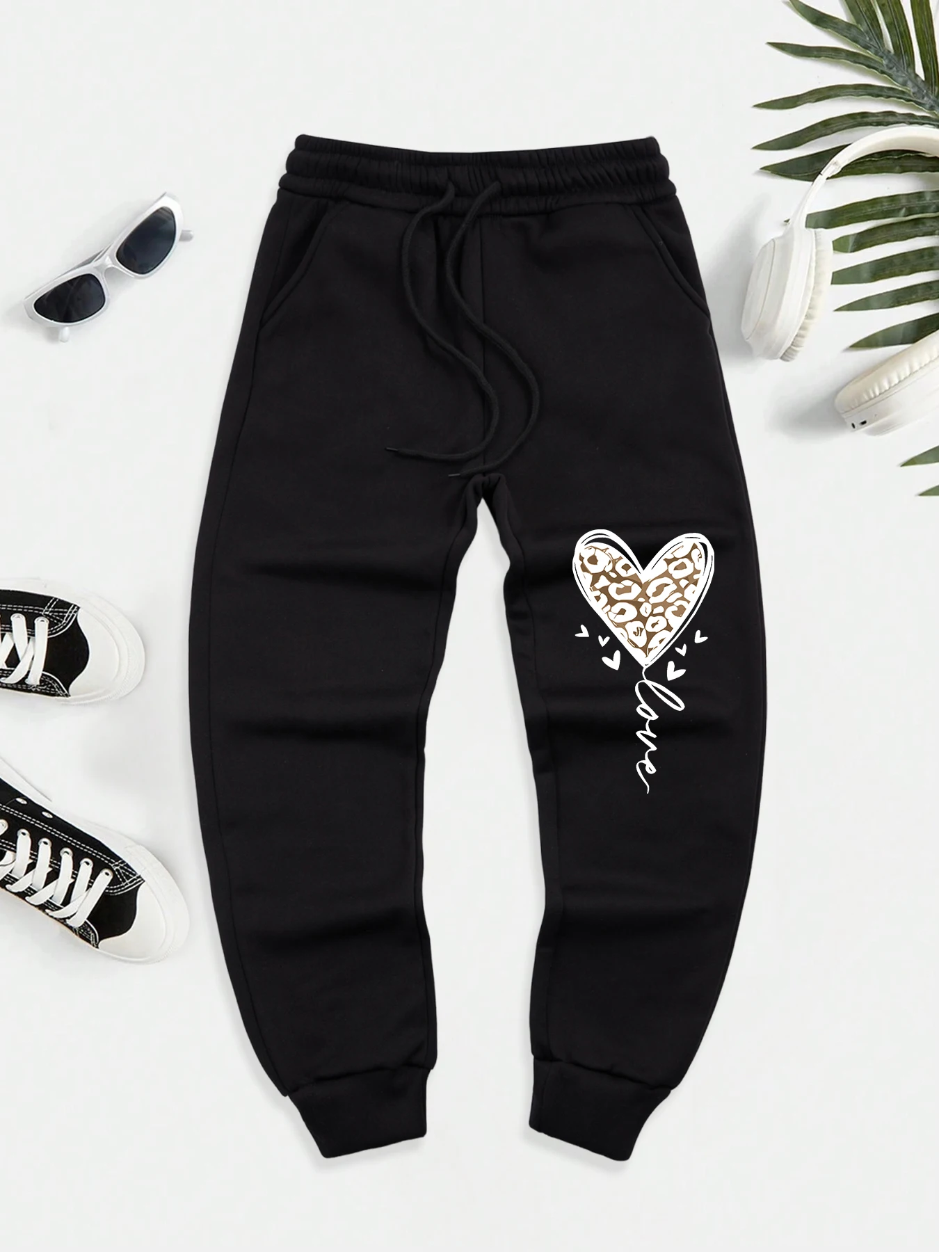 

Мужские повседневные базовые брюки с леопардовым принтом и сердечками Love, универсальные модные спортивные штаны с карманами, модные уличные брюки для мужчин