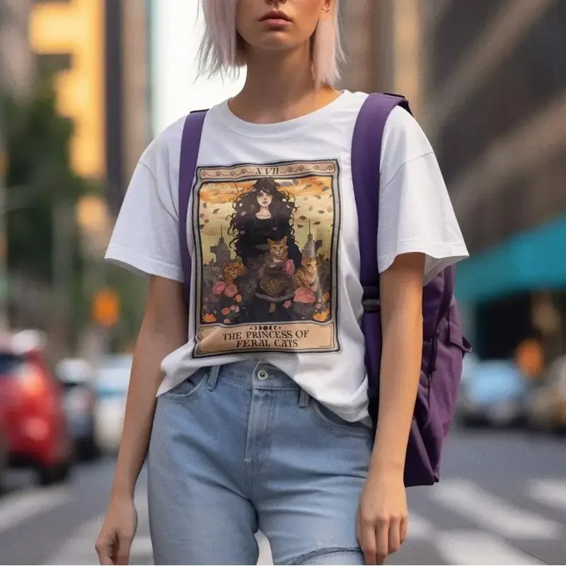 The Princess of Feral Cats Tarot Card T Shirt