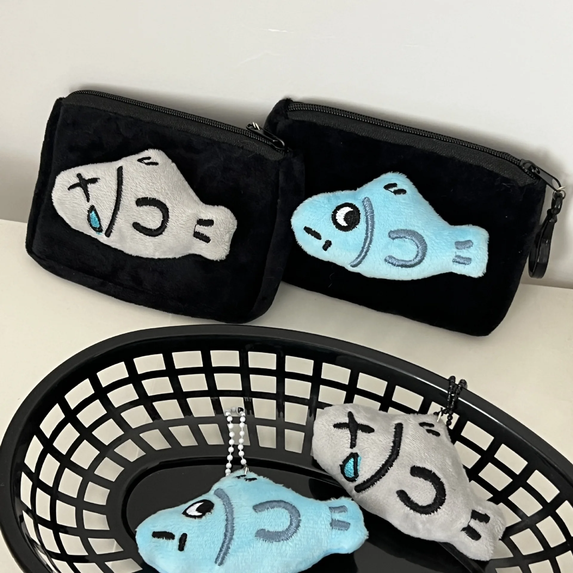 Plush Pendant Keychain High-Quality Cute Earphone Pouch Creative Cartoon Wallet Mini Cartoon Fish Coin Purse For Cute Birthday