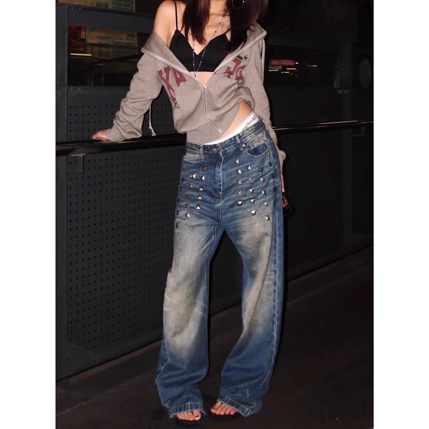 Retro Distred American High Street Jeans For Women's  Wide Leg Floor-Length Pants with Rivet Denim Pants