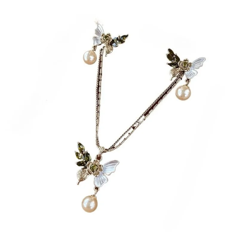 

Classical Elegant Diamond Butterfly Pearl Necklace Women's Premium Light Luxury Niche Green Double Clavicle Chain