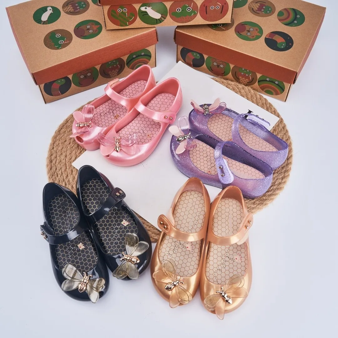 

2024 New Style Children Jelly Shoes Girl Fashion Cute Bee Style Single Shoes Spring Summer Kids Beach Sandals HMI118