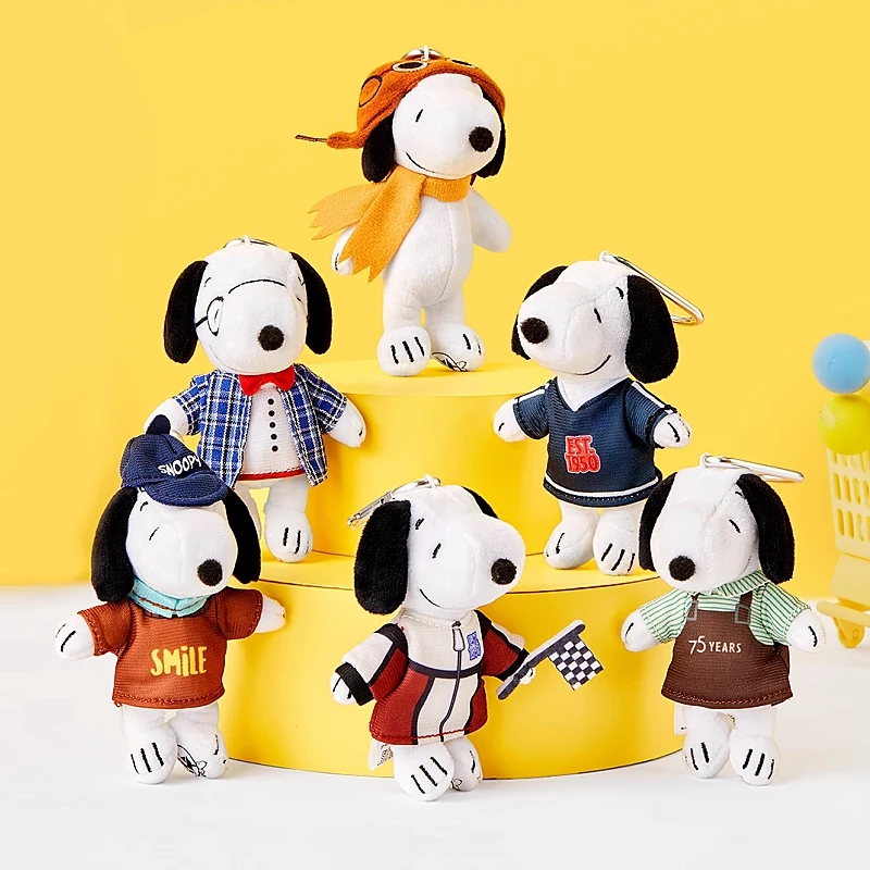 

Новая оригинальная серия арахисов Snoopy 75-летия, плюшевая глухая коробка, брелок для ключей, сумка, подвесной орнамент, декор, коллекционные подарки, игрушка