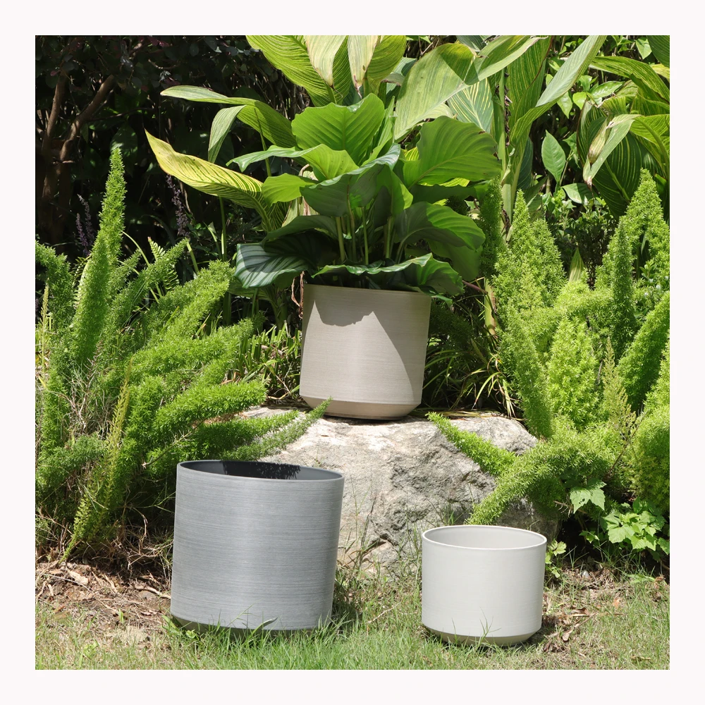 

High Quality Wholesale Vintage Plastic Outdoor Round Flower Pot Cylindrical Planting Vases Decoration for Desktop Floor Indoor