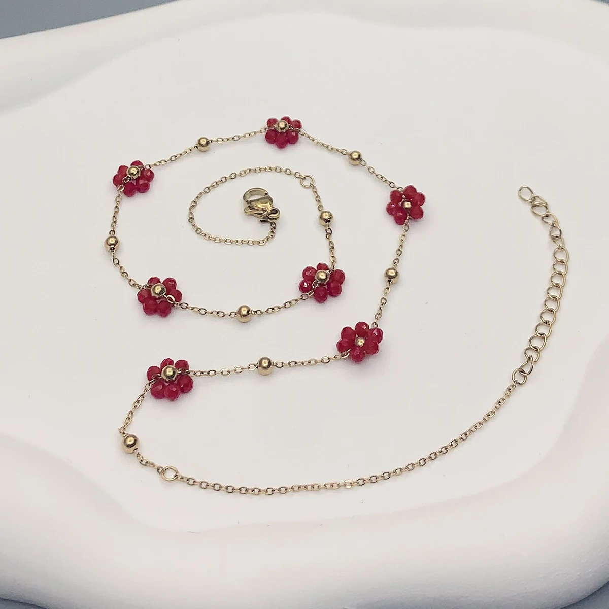 1 Autumn and Winter Fashion Girls New Stainless Steel Flower Necklace Collarbone Chain Red Beaded Item Accessory Dating Gift