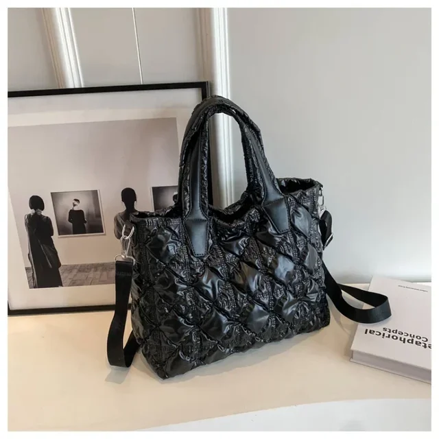 Modna torba damska Crossbody solidna codzienna torba na ramię nylonowa torebka o dużej pojemności pikowana wyściełana puchowa torba podróżna na zakupy