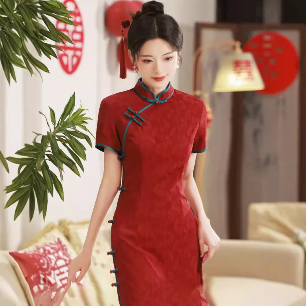 

2024 Women Red Cheongsam New Improved Qipao Short Sleeve Vintage Style Wedding Costume Young Girl Long Dresses S To 2XL