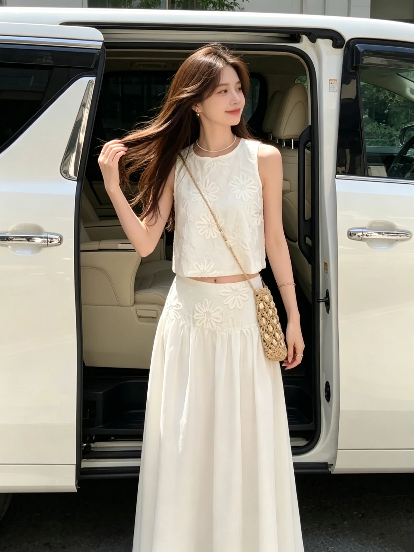 

White Sleeveless Vest Top And High Waist Skirt Two Piece Set Slimming Women's Fashion Summer Outfit round Neck Maternity