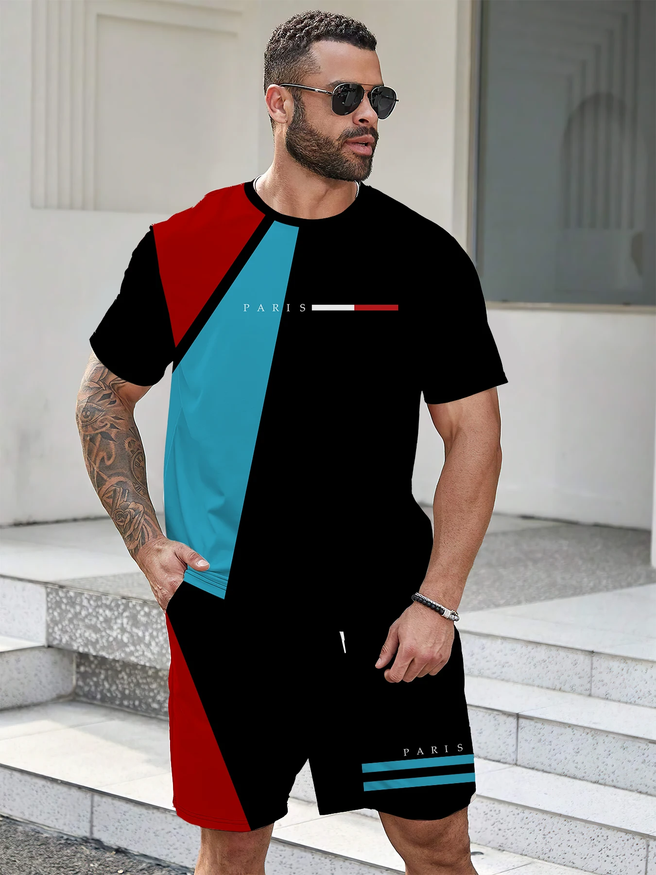 

The 2025 summer new red and blue patterned printed casual, fashionable, soft, comfortable and lightweight men's set