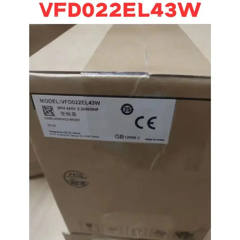 

Новый оригинальный инвертор VFD022EL43W