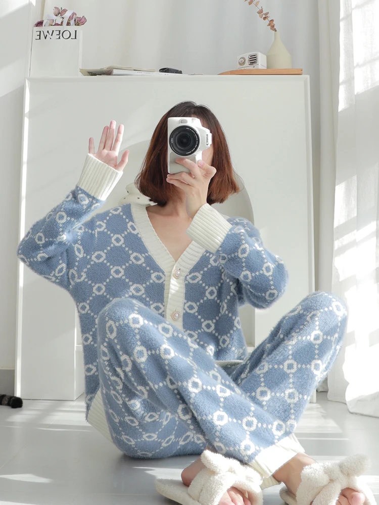 Imitation Mink Velvet Pajamas Women\'s Autumn and Winter 2023 New Coral Velvet Internet Popular Wind Thickened Outwear Home Suit