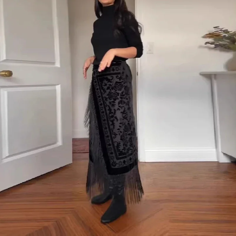 2026 Spring Women's Vintage Ethnic Style Mid-waist Velvet Fringed Skirt