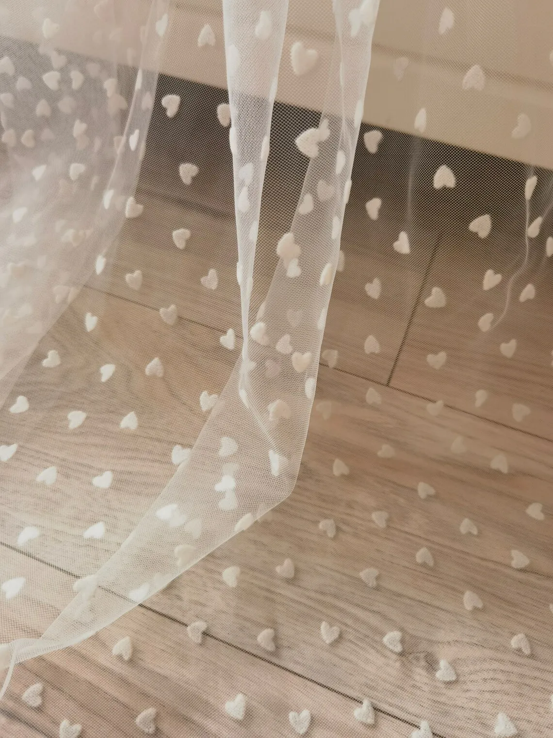 

1 Yard Flocked Heart Mesh Fabric 1.5m Wide White/Blue for Kids Dress Headband Elegant Cute Vintage Soft & Easy to Sew