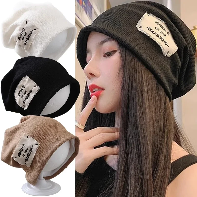 ウールの毛糸で編まれた厚い帽子,保温帽子,積み重ねられた帽子,快適な裏地,耐寒性,いくつかの色