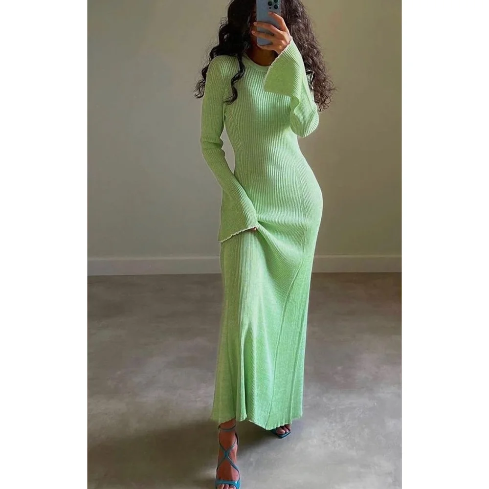 

Gorgeous O Neck Long Flare Sleeves Prom Gown For Women Floor Length Dinner Party Dress 2025 Customized